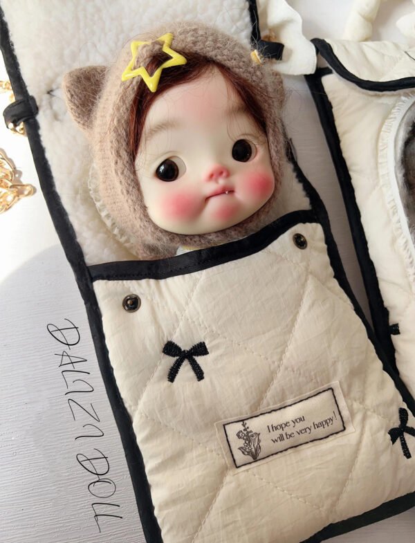 5 "The Daydreamer"Artisan Soft Toast Carrier