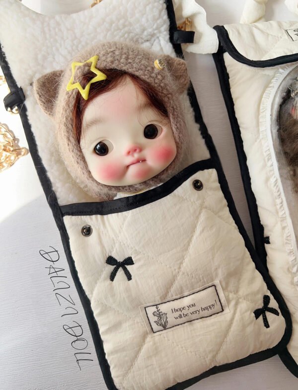 6 "The Daydreamer"Artisan Soft Toast Carrier