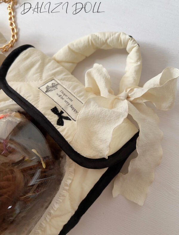 8 "The Daydreamer"Artisan Soft Toast Carrier