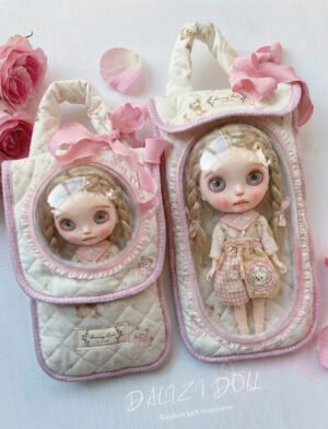 Blythe1-1 “Classic Pink Puppy”Artisan Soft Toast Blythe Carrier