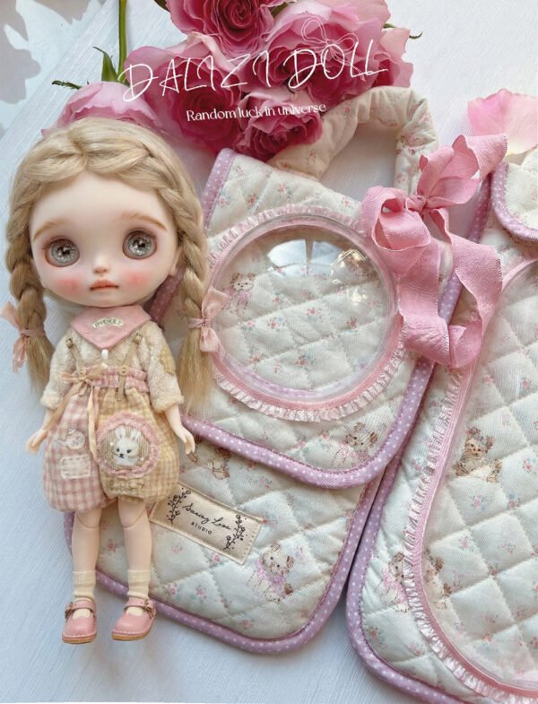 Blythe6-1 “Classic Pink Puppy”Artisan Soft Toast Blythe Carrier