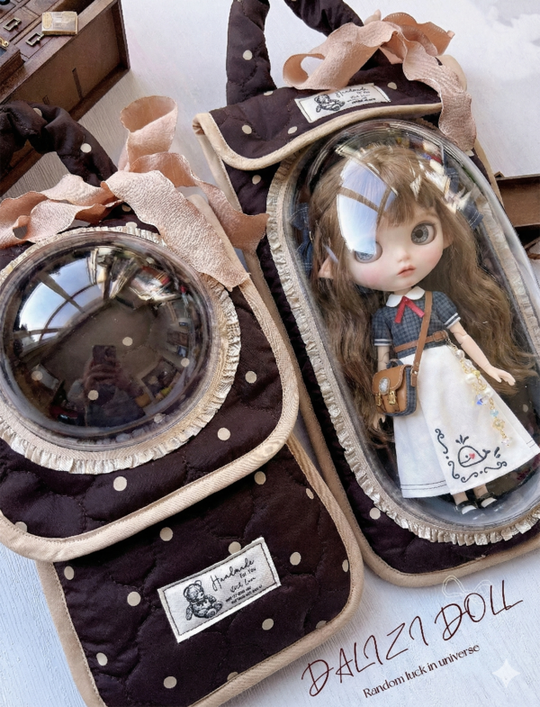 blythe2 "The Brown Polka" Artisan Neo Blythe Soft Toast Carrier