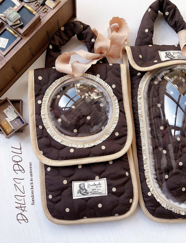 blythe8 "The Brown Polka" Artisan Neo Blythe Soft Toast Carrier